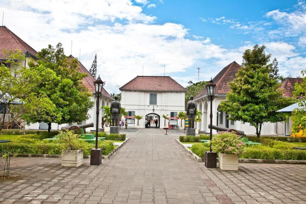 Oyo 92256 Sentosa Residence 요그야카르타 외부 사진